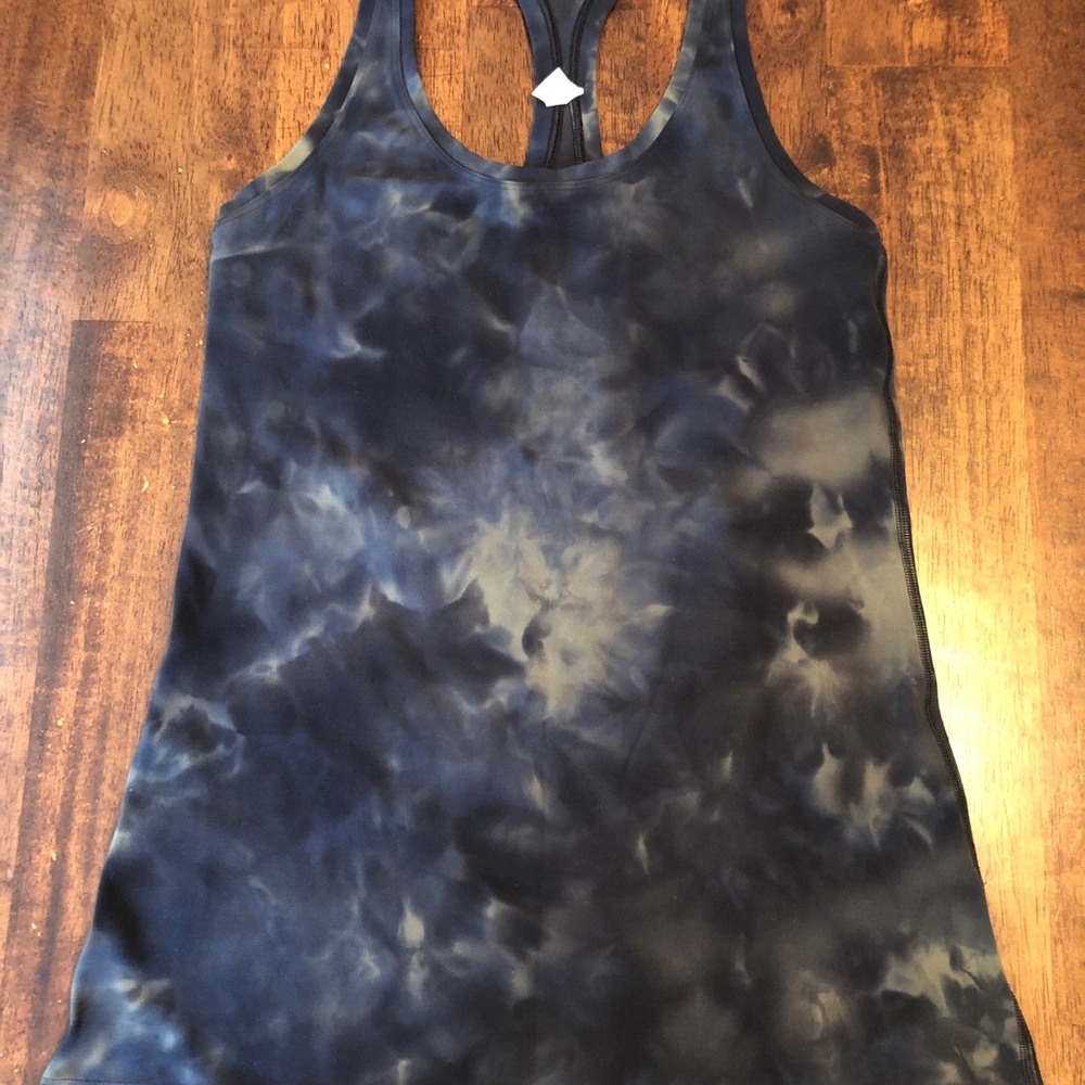 Lululemon cool racerback nulu size 6